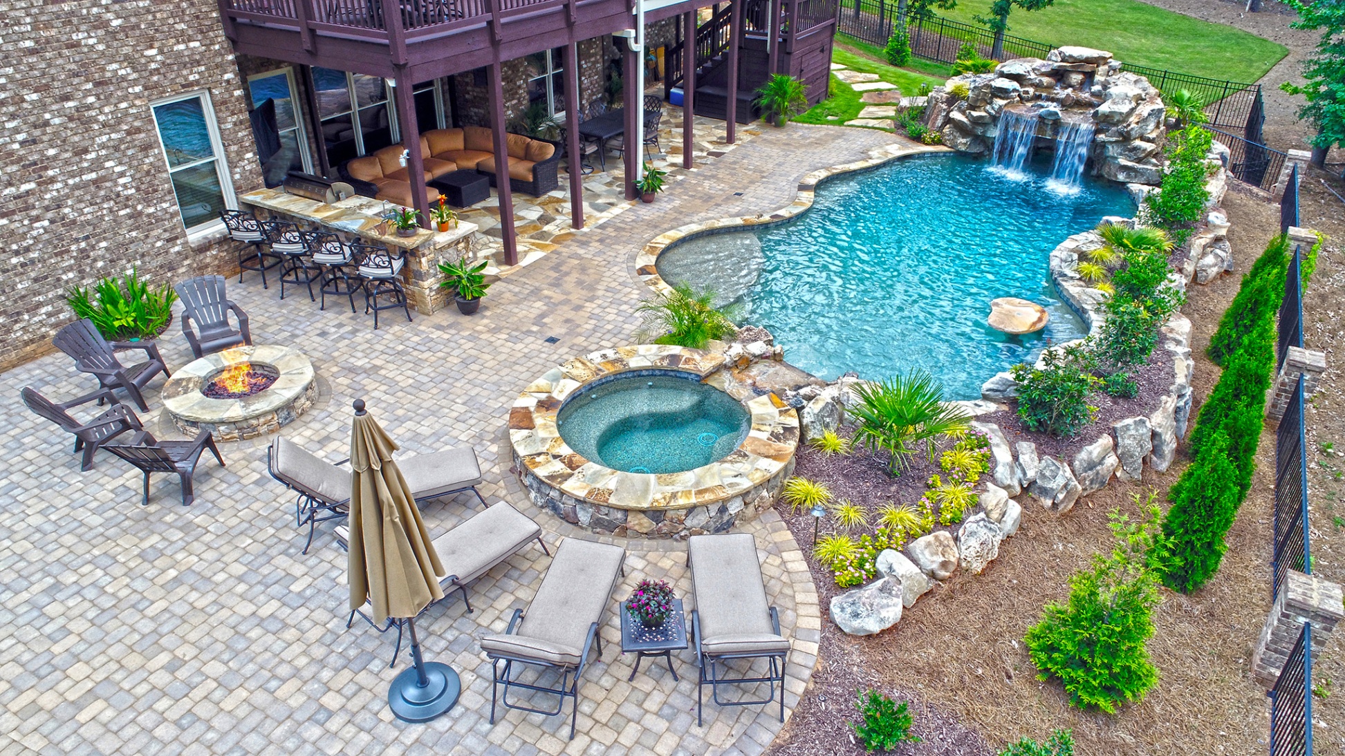 Dive Into Luxury With Aqua Design Pools: Your Ultimate Outdoor Oasis